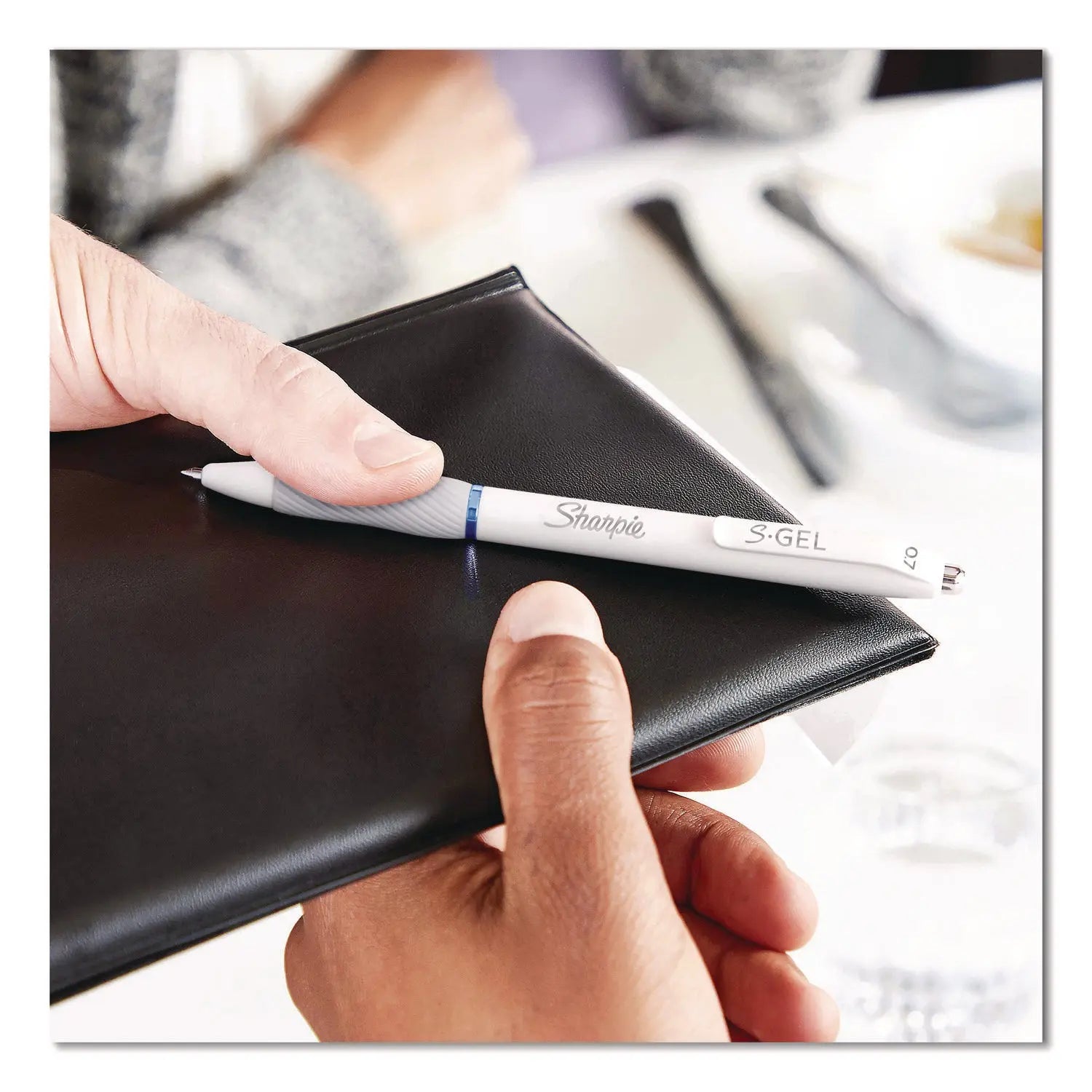 S-Gel Gel Pen, Retractable, Medium 0.7 mm, Black; Blue Ink, Black; Gray; White Barrels, 12/Pack Sharpie® S-Gel™ Flipcost