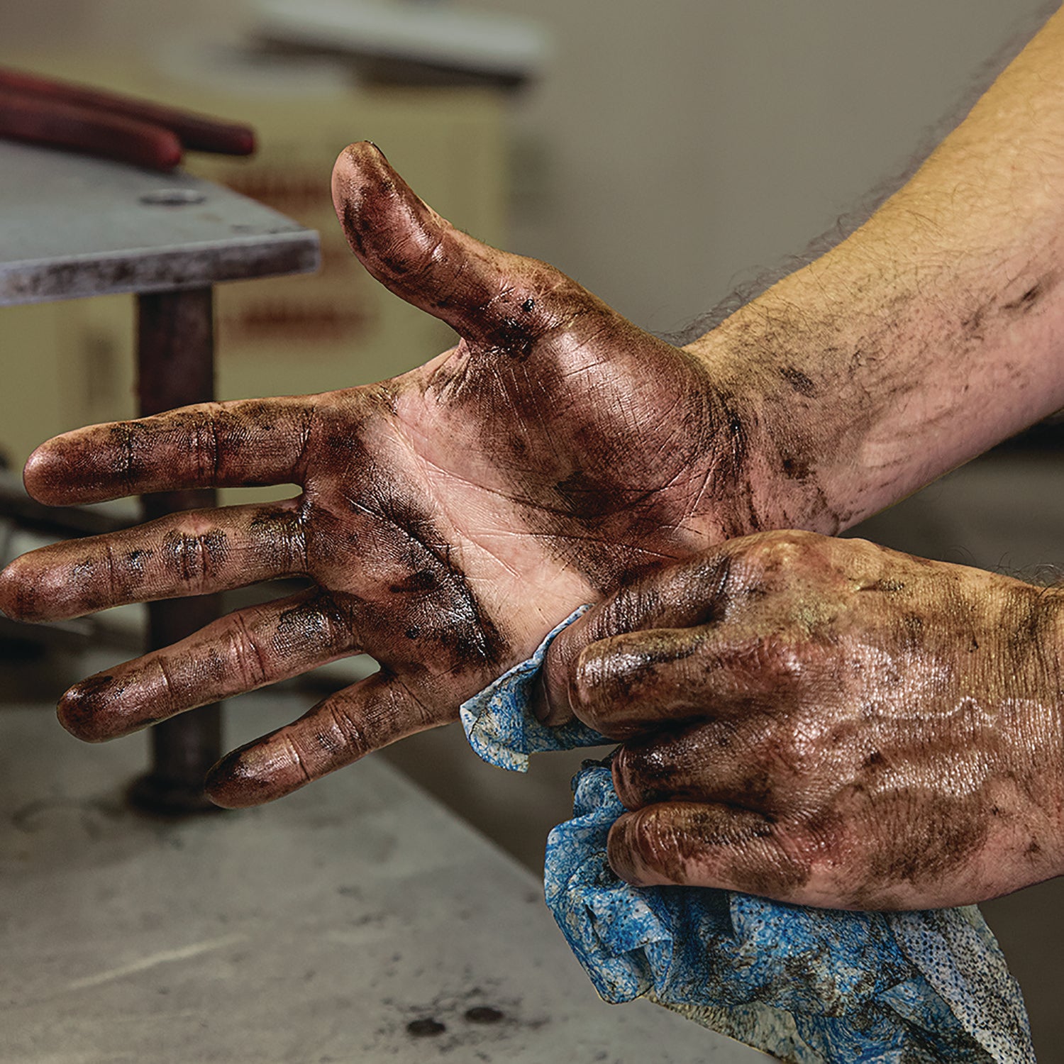 SCRUBS® Hand Cleaner Towels, Cloth, 10 x 12, Citrus, Blue/White, 72/Bucket