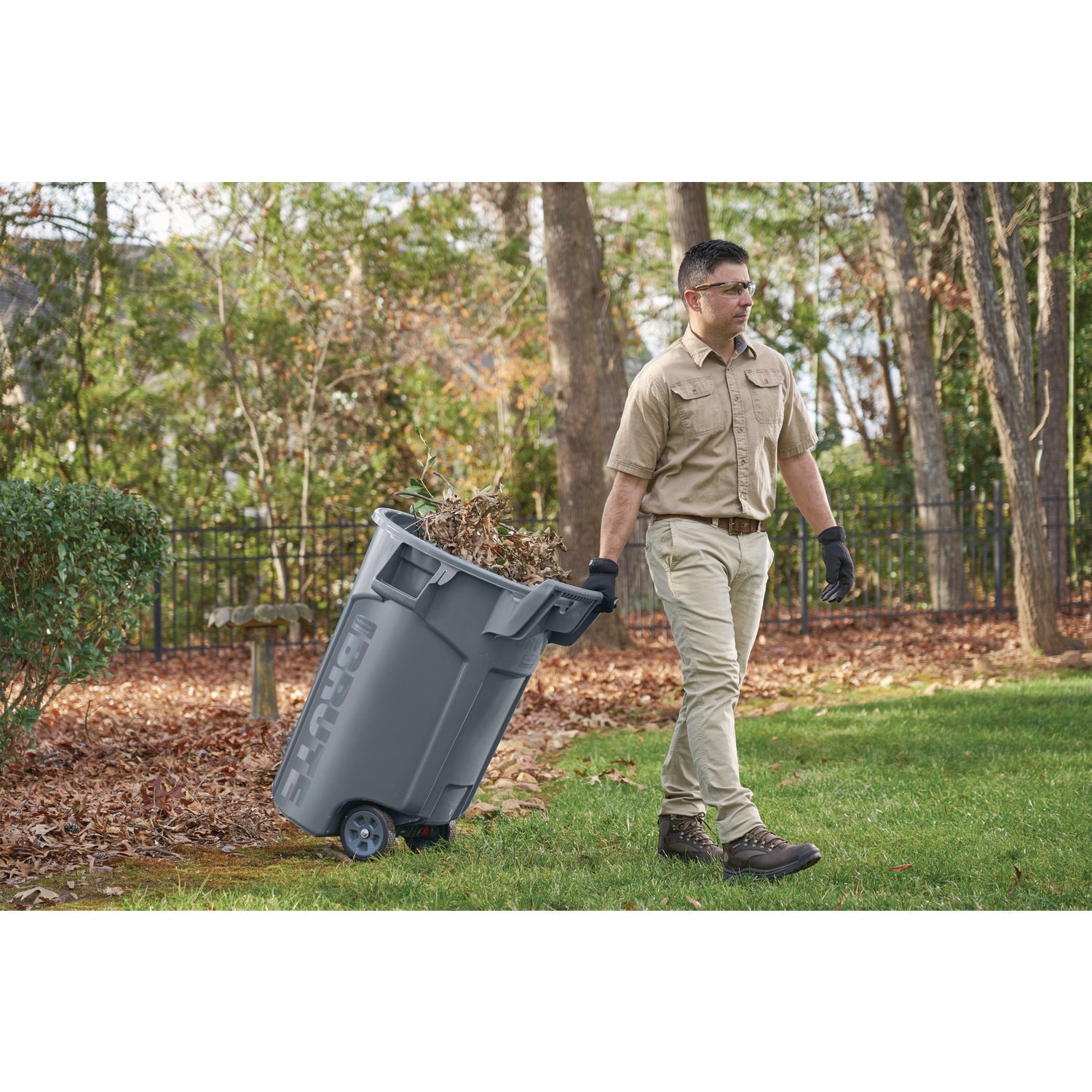 Rubbermaid® Commercial Vented Wheeled Brute Container, 44 Gal, Plastic, Gray