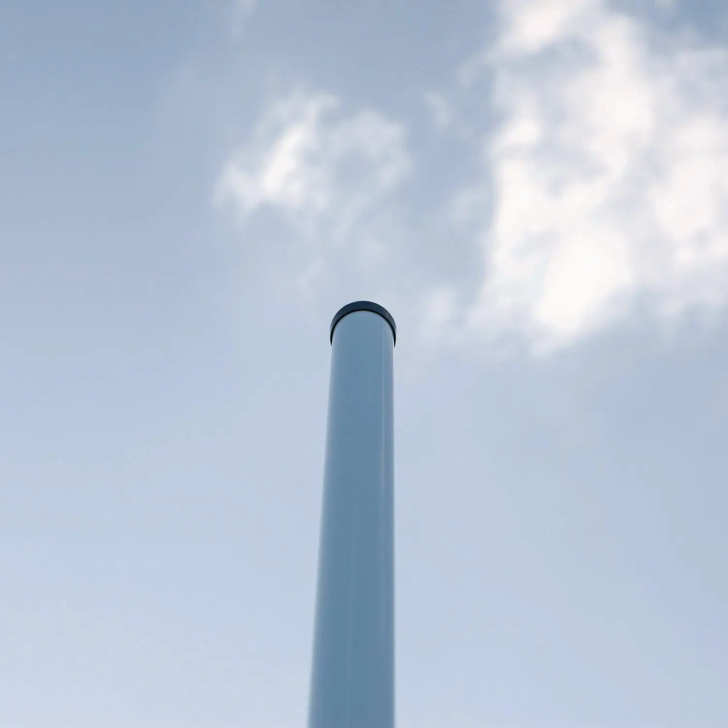 Deluxe Tether Ball Set, Tetherball/102" Cord/(4) 24" Telescoping Poles/Carry Bag/Pump with Needle Champion Sports Flipcost