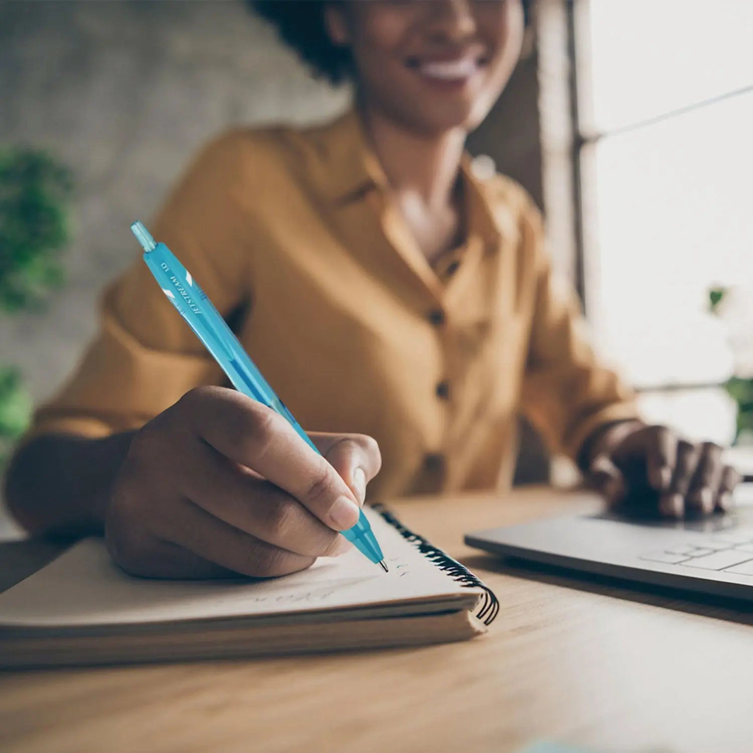 Jetstream Elements Hybrid Gel Pen, Retractable, Medium 1 mm, Black Ink, Black Barrel, Dozen uniball® Flipcost