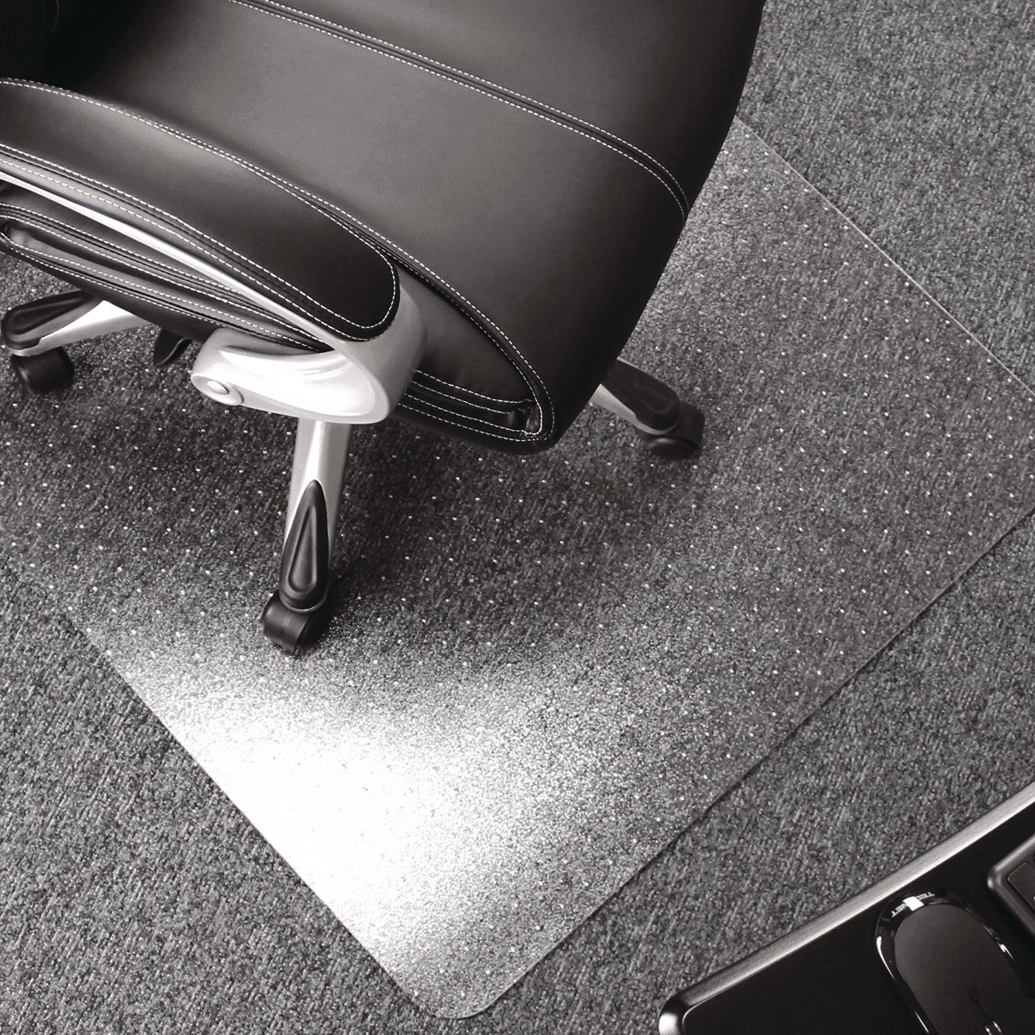 Cleartex Ultimat Polycarbonate Chair Mat for Low/Medium Pile Carpet, 35" w x 47" l, Clear