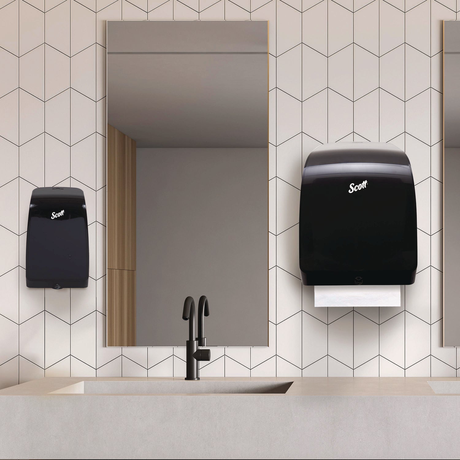 Scott® Universal 100% Recycled Fiber Hard Roll Paper Towels, 1-Ply, 8" x 800 ft, White, 6 Rolls/Carton