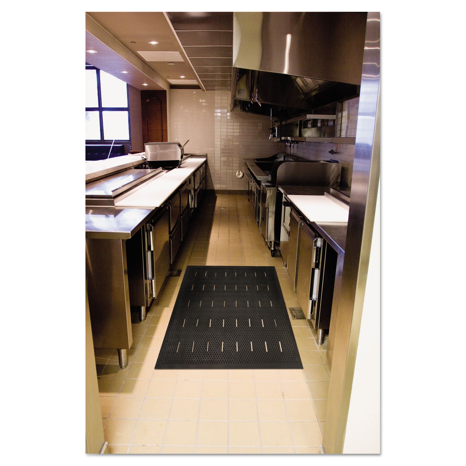 Guardian Free Flow Comfort Utility Floor Mat, 36 X 48, Black