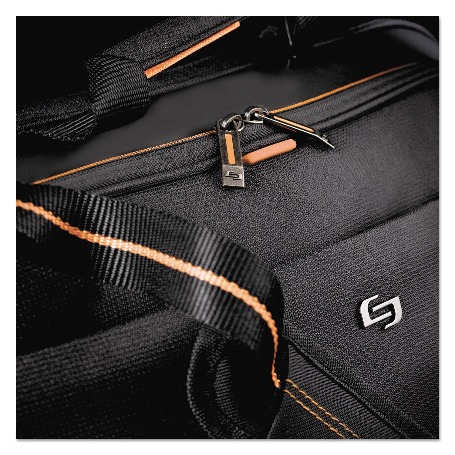 Solo Urban Ultra Multicase, Fits Devices Up to 17.3", Polyester, 17 x 4 x 12.25, Black