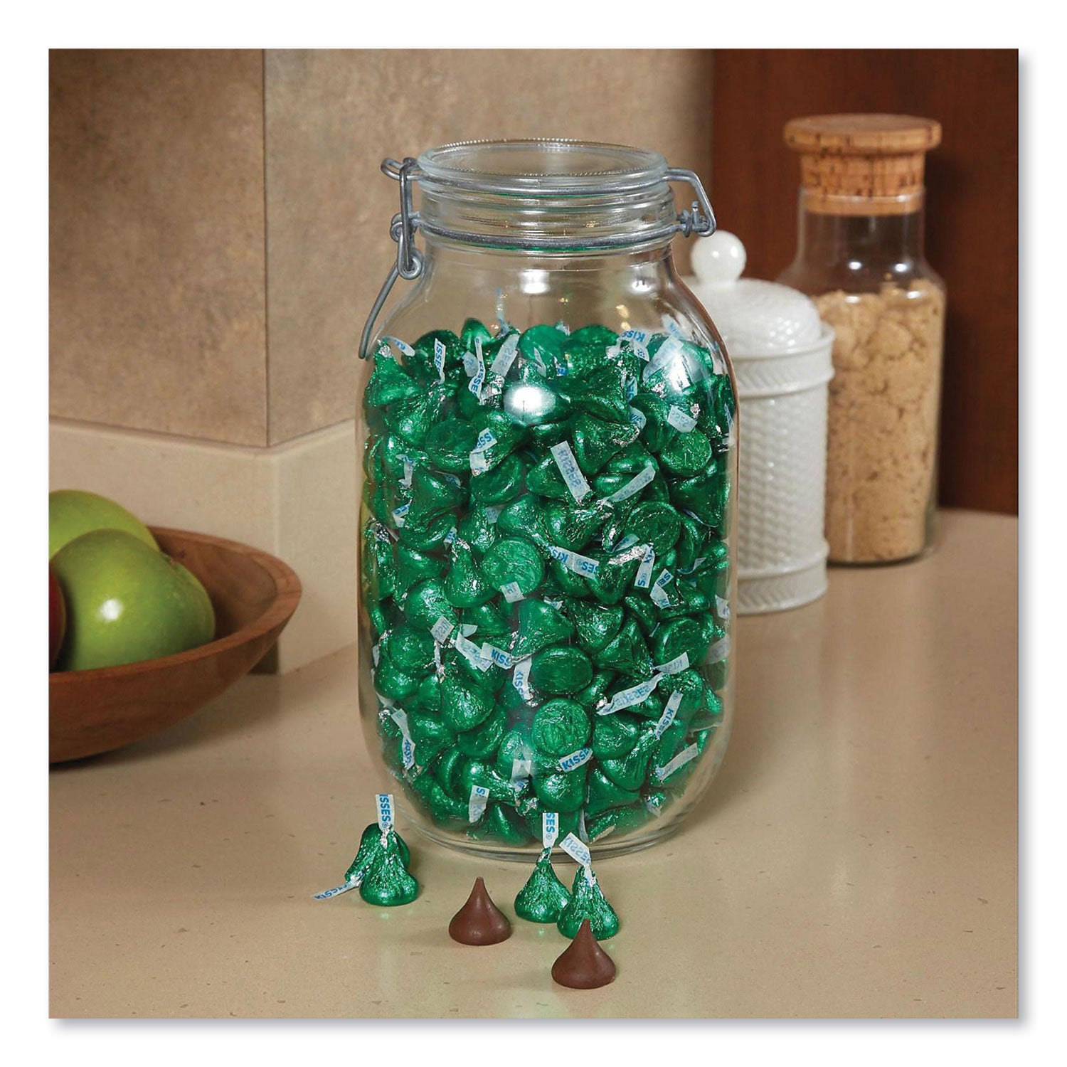 Hershey®'s KISSES Milk Chocolate, Green Wrappers, 66.7 oz Bag