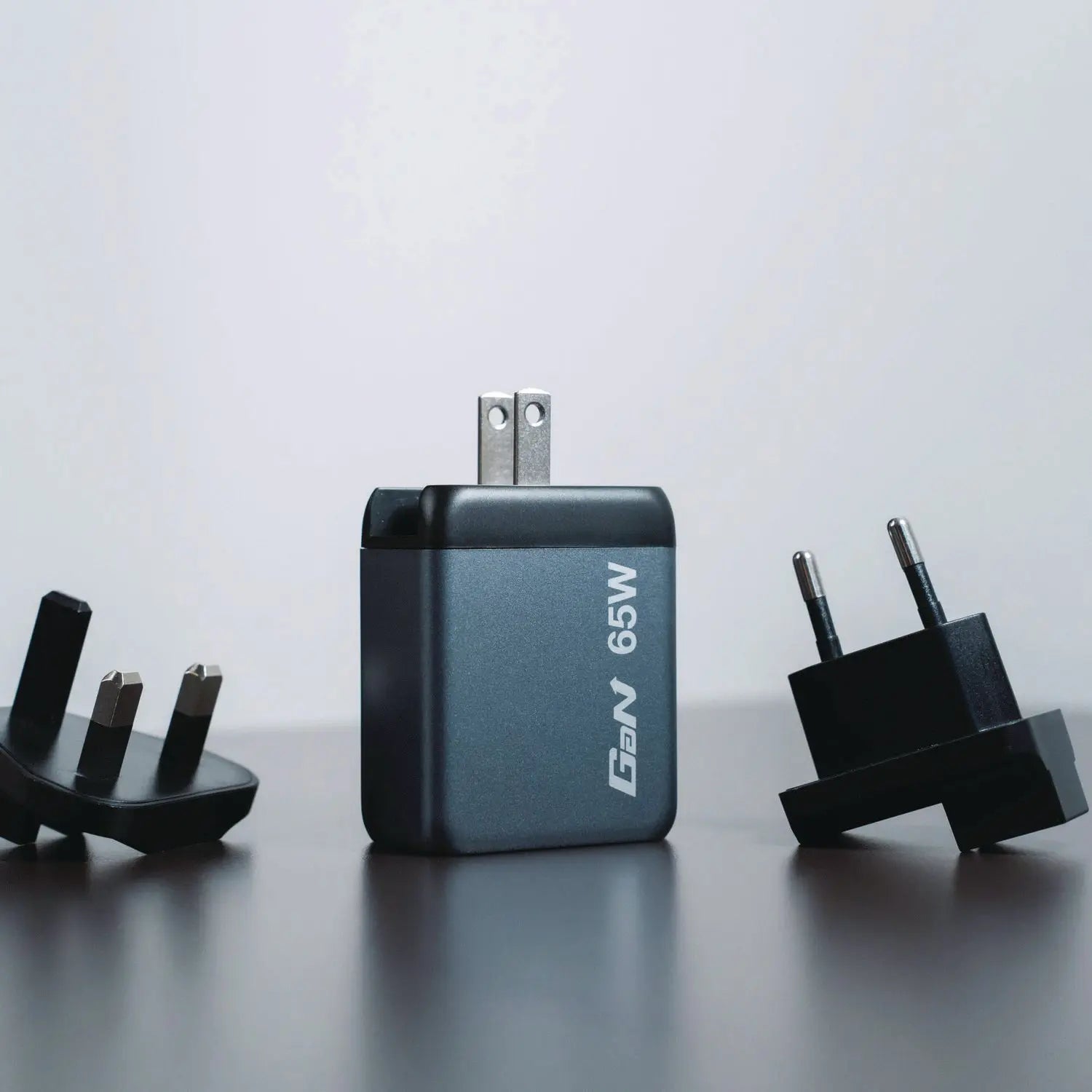 65 W 3-Port GaN Wall Charger, Black/Gray Verbatim® Flipcost