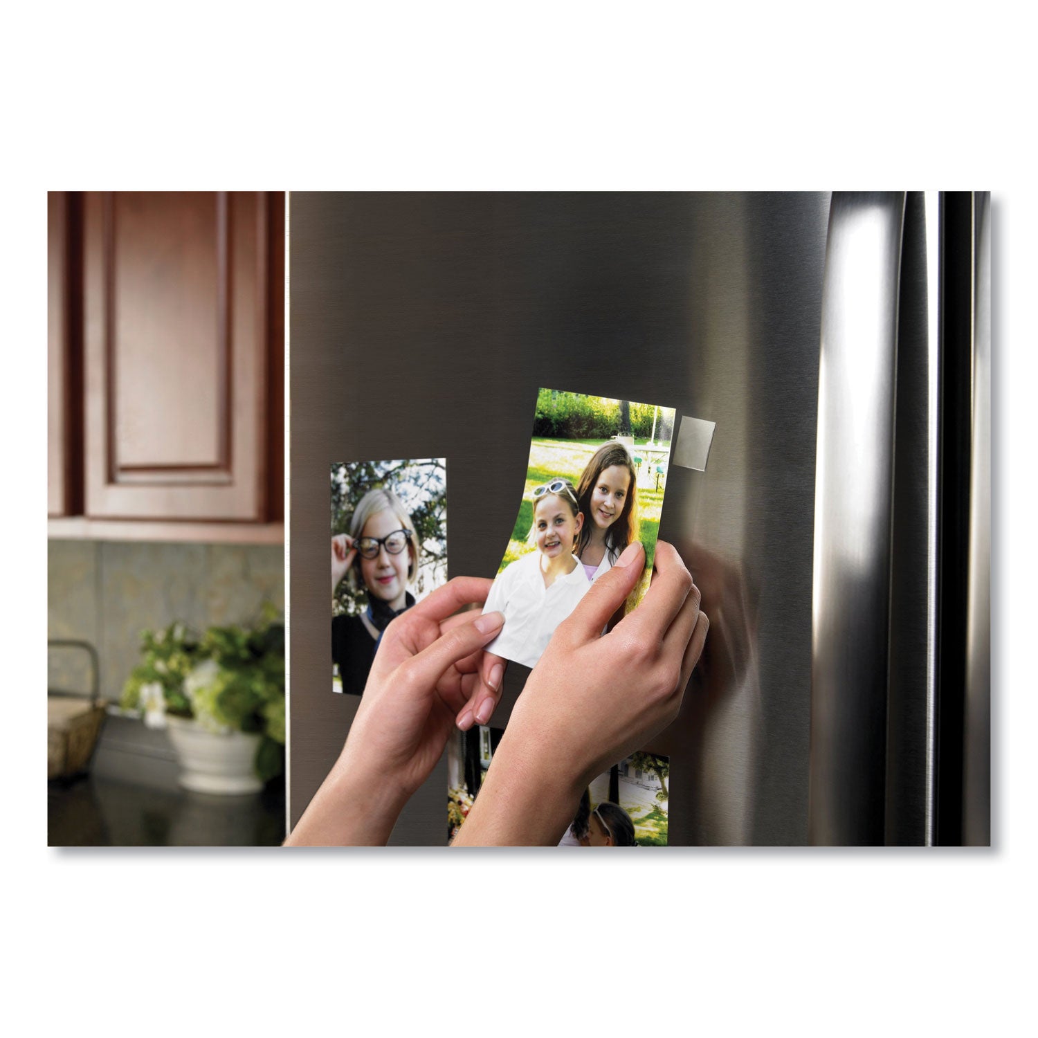 Scotch® Restickable Mounting Tabs, Removable, Repositionable, Holds Up To 1 Lb (4 Tabs), 1 X 1, Clear, 18/pack