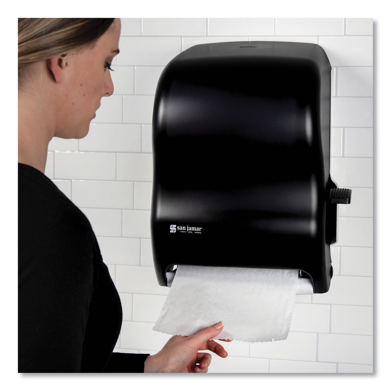 San Jamar® Lever Roll Towel Dispenser, Classic, 12.94 X 9.25 X 16.5, Transparent Black Pearl