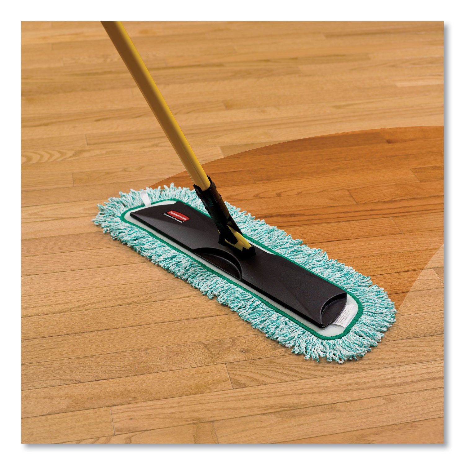 Rubbermaid® Commercial HYGEN™ Hygen Microfiber Fringed Dust Mop Pad, 24w X 9d, Green