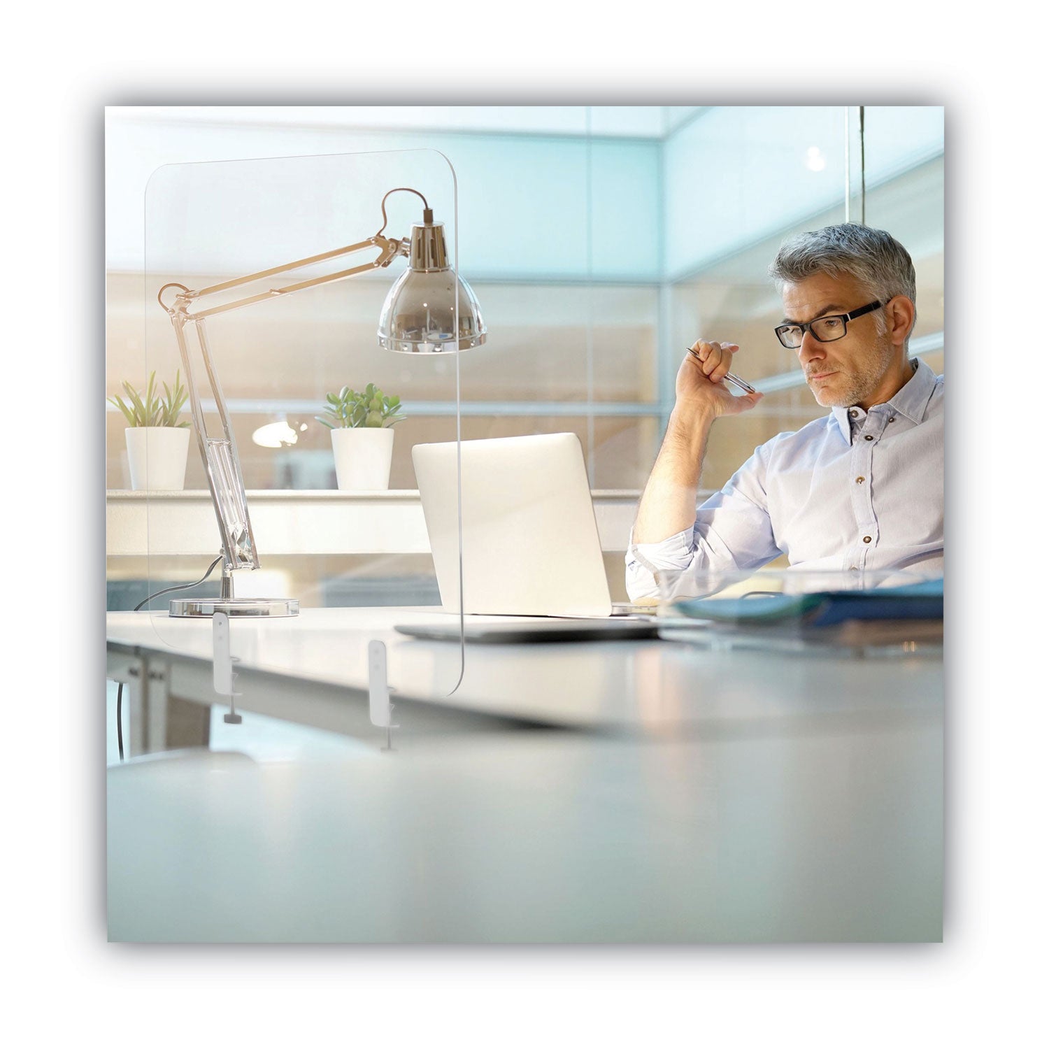 MasterVision® Protector Series Frameless Glass Desktop Divider, 23.6 X 0.16 X 35.4, Clear/aluminum