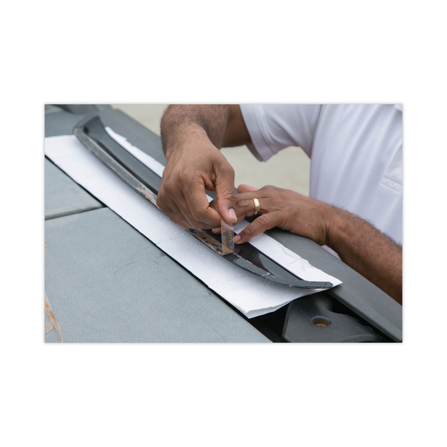 Gorilla® Tough and Clear Double-Sided Mounting Tape, Permanent, Holds Up to 0.25 lb per Inch, 1" x 12.5 ft, Clear