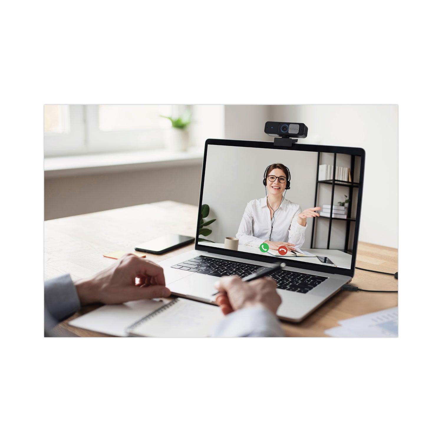 Kensington® W2050 Pro 1080p Auto Focus Pro Webcam, 1920 pixels x 1080 pixels, 2 Mpixels, Black