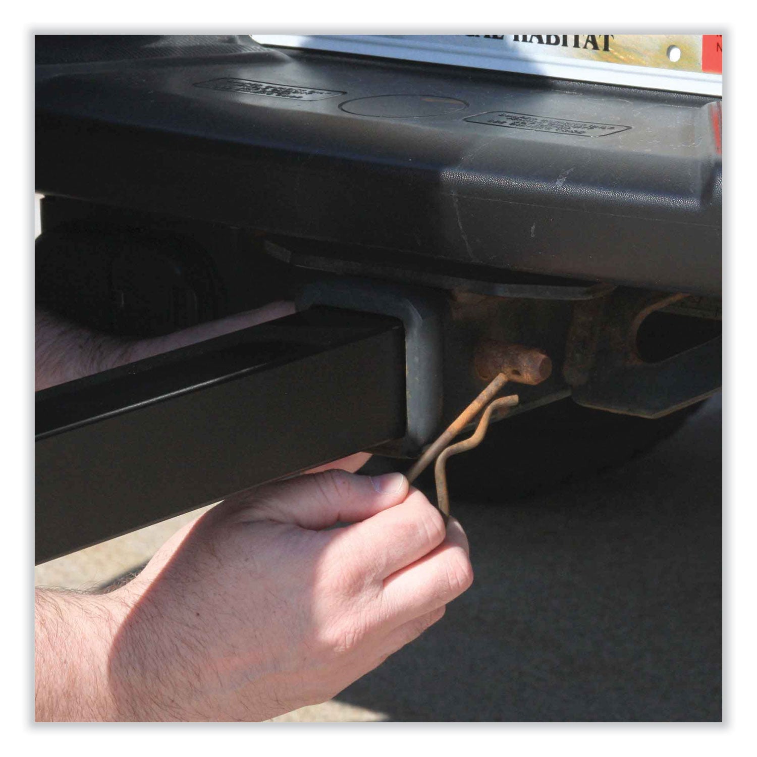 ergodyne® SHAX 6193 Umbrella Trailer Hitch Mount, For Standard 2" Trailer Hitch Receivers, Black