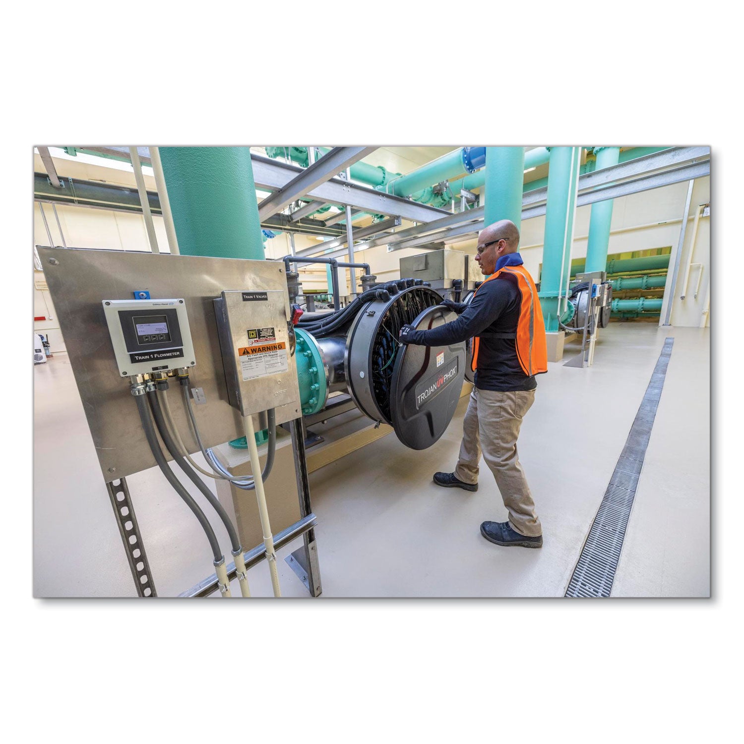 Ergodyne® GloWear 8020HL Non-Certified Standard Vest, Polyester, One Size Fits Most, Orange