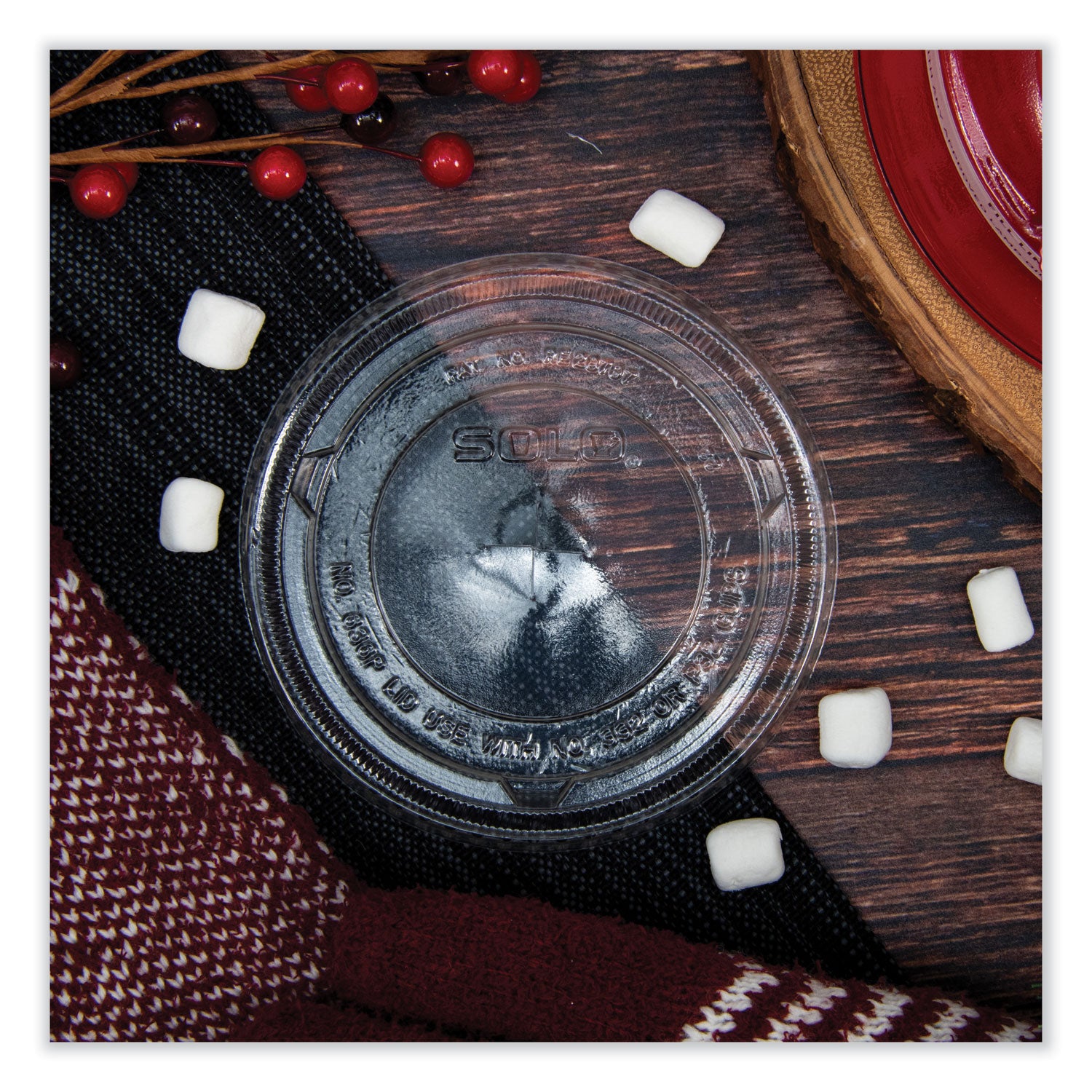 Dart® Plastic Cold Cup Lids, Fits 32 oz Cold Cups, Plastic, Clear, 500/Carton