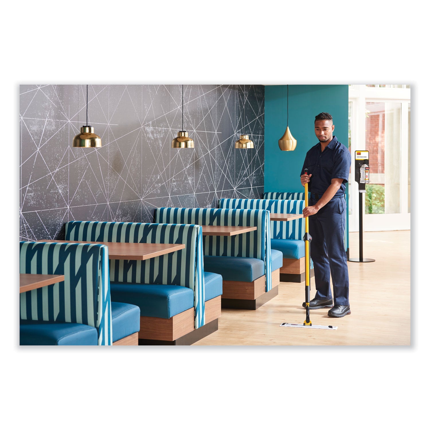 Rubbermaid® Commercial HYGEN™ Disposable Microfiber Pad, 4.75 x 19, White/Blue Stripes, 50/Pack, 3 Packs/Carton