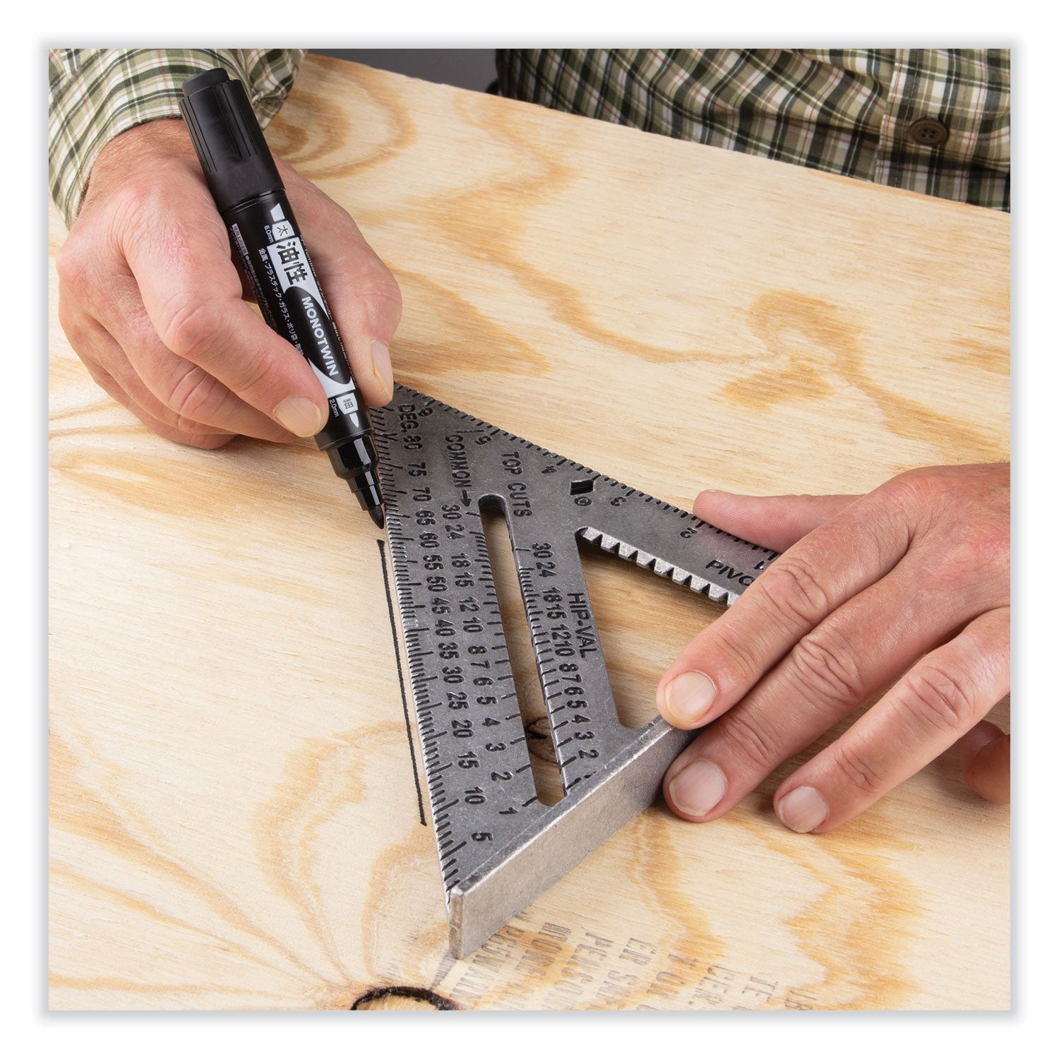 Tombow® Mono Twin Bold Permanent Marker, Fine/broad Tips, Black, 10/box