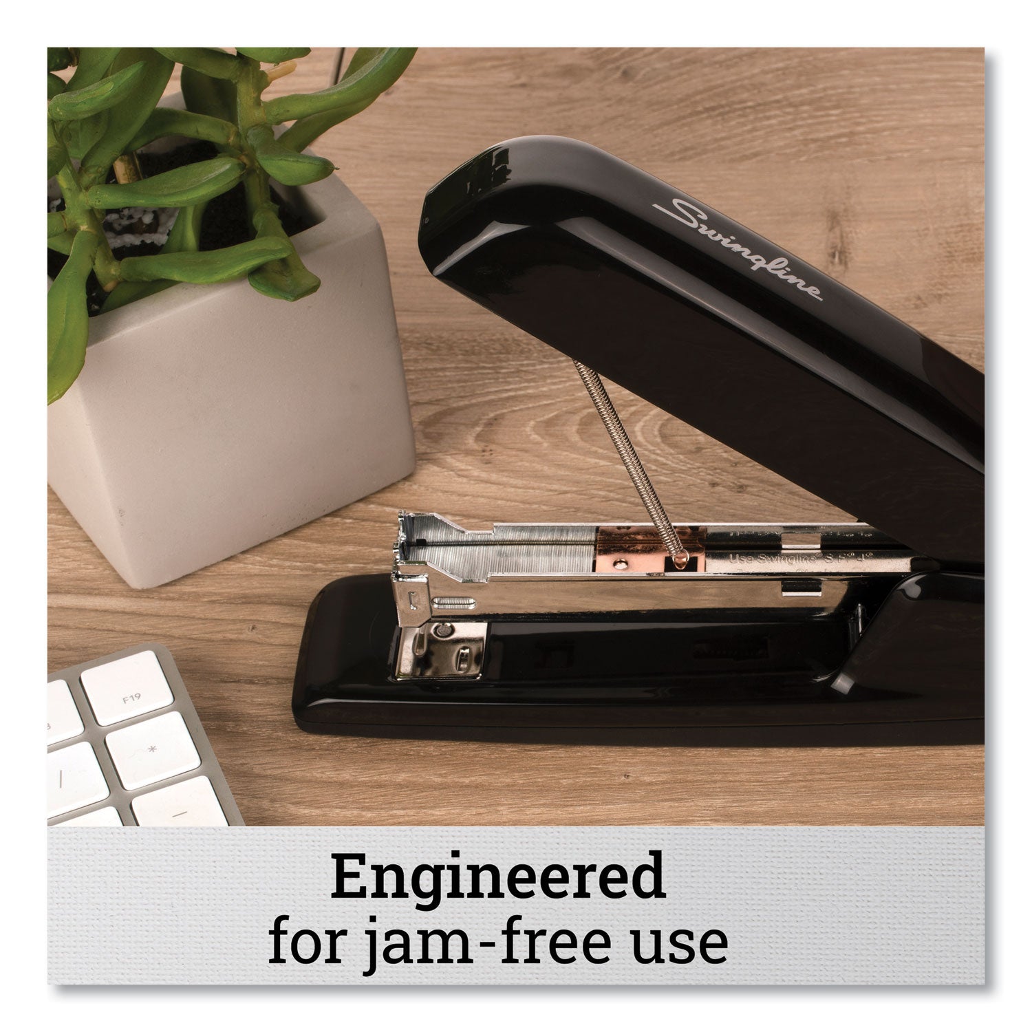 Swingline® 747 Business Full Strip Desk Stapler, 30-Sheet Capacity, Black