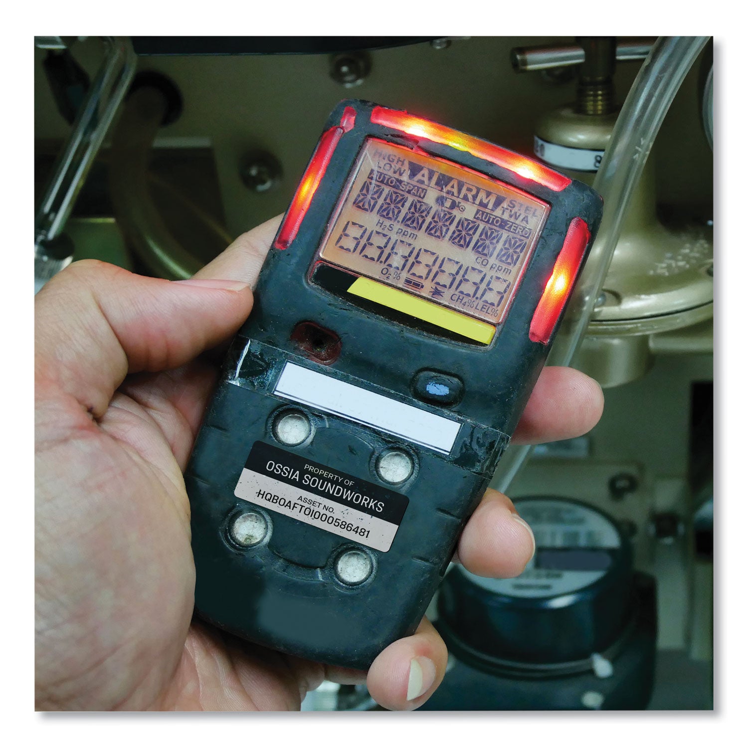 Avery® Permatrack Metallic Asset Tag Labels, Laser Printers, 0.75 X 1.5, Metallic Silver, 40/sheet, 8 Sheets/pack