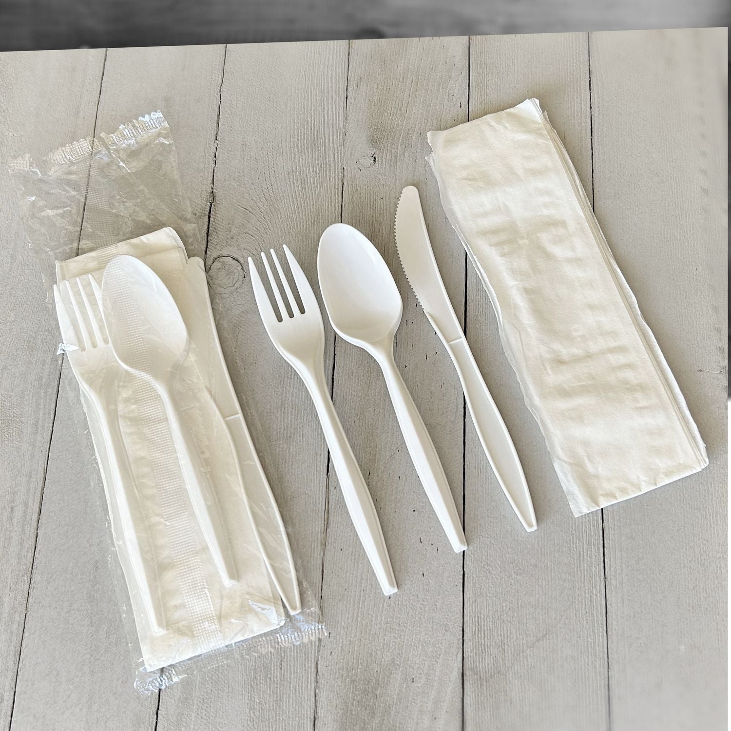 Boardwalk® Four-Piece Polypropylene Cutlery Kit, Mediumweight, Fork/Knife/Napkin/Spoon, Plastic, White, 250/Carton