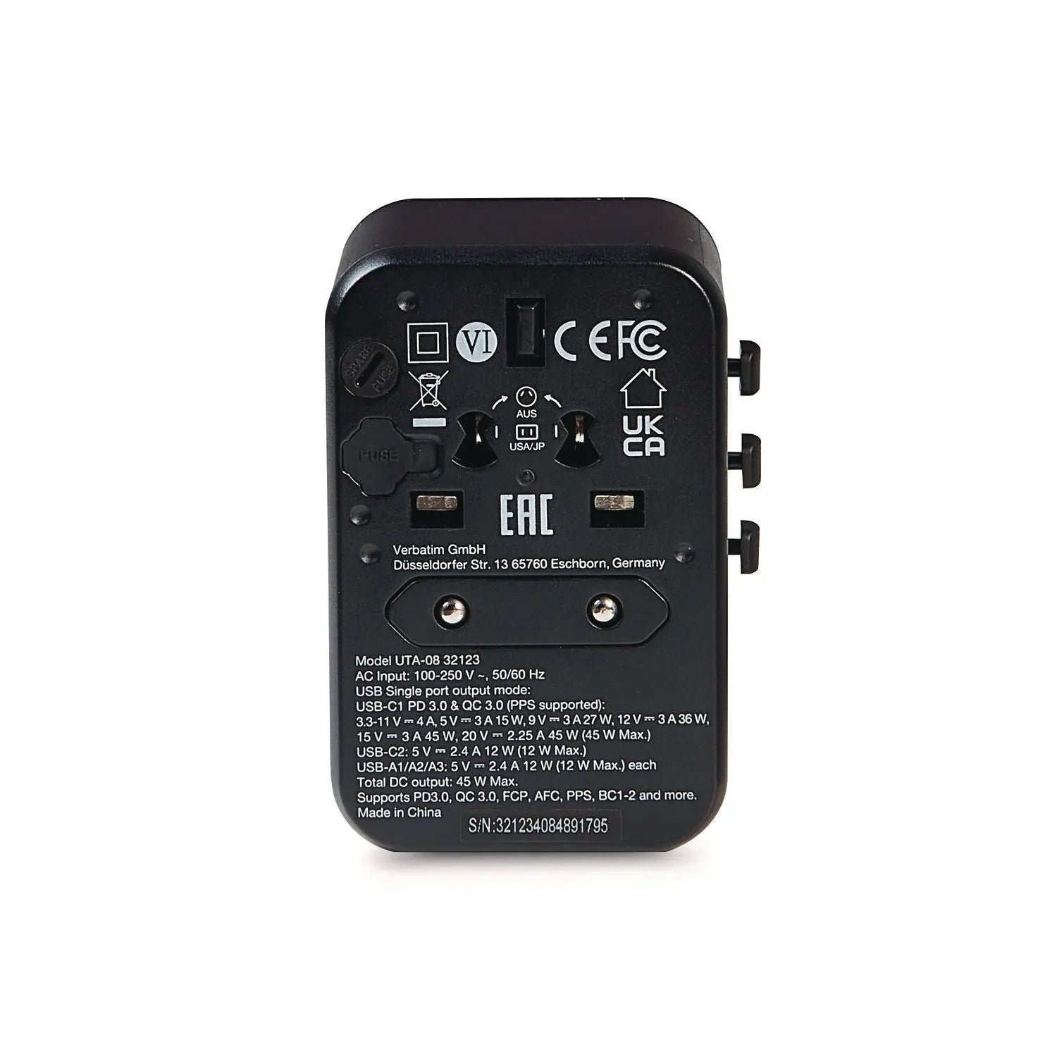 UTA-08 Universal Travel Adapter, (3) USB-A/(3) USB-C Verbatim® Flipcost