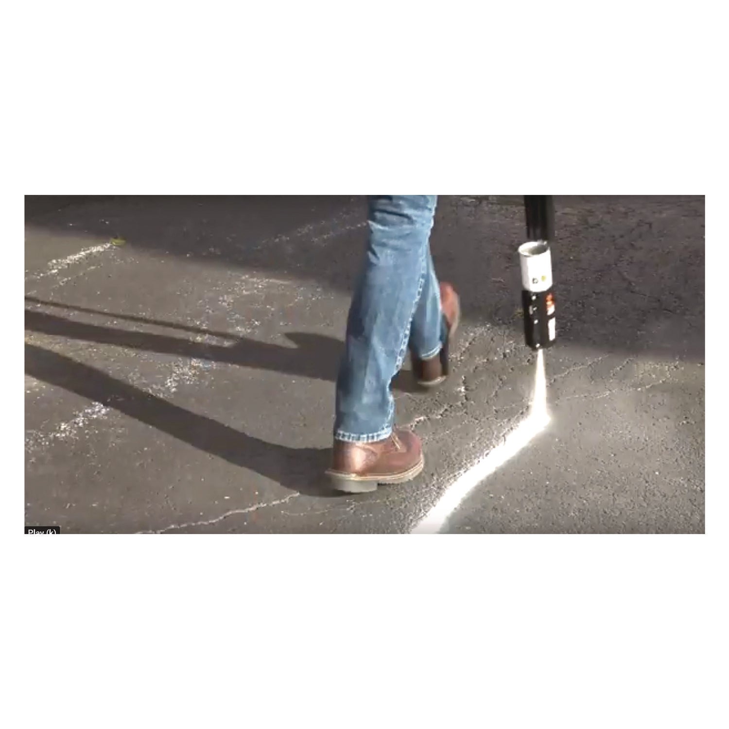 Rust-Oleum® Industrial Choice M1800 System Water-Based Precision Line Marking Paint, Flat White, 17 oz Aerosol Can, 12/Carton