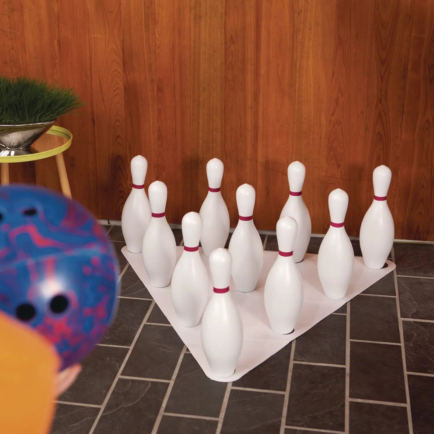Plastic Bowling Pin Set, White, 10/Set Champion Sports Flipcost