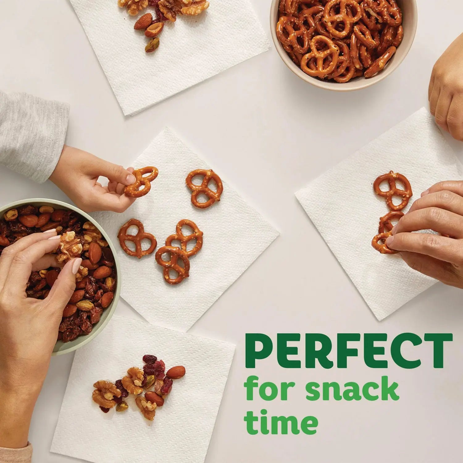 Quilted Napkins, 2-Ply, 12.1 x 12, White, 400/Pack, 4 Packs/Carton Bounty® Flipcost