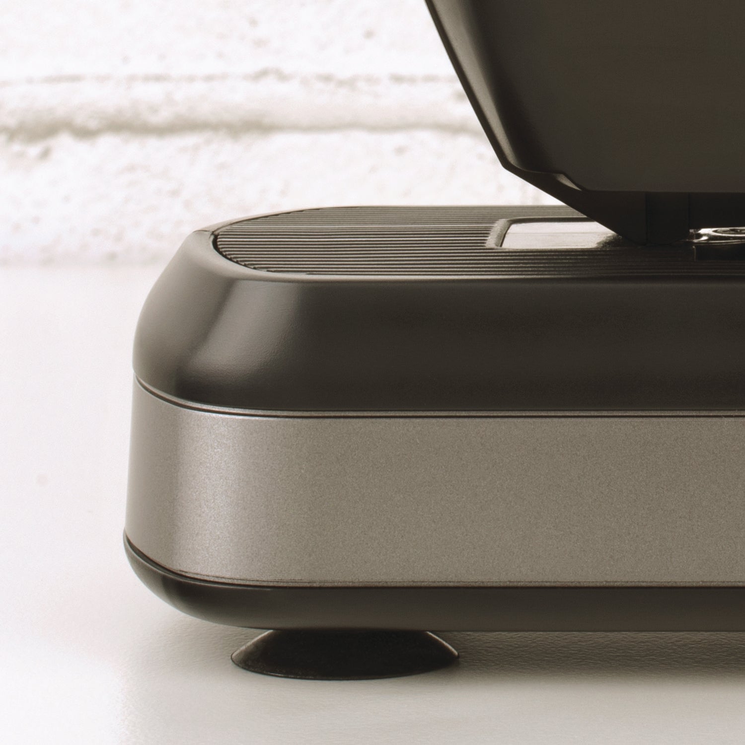 Swingline® Optima 60 Electric Stapler, 60-Sheet Capacity, Silver/Black/Orange