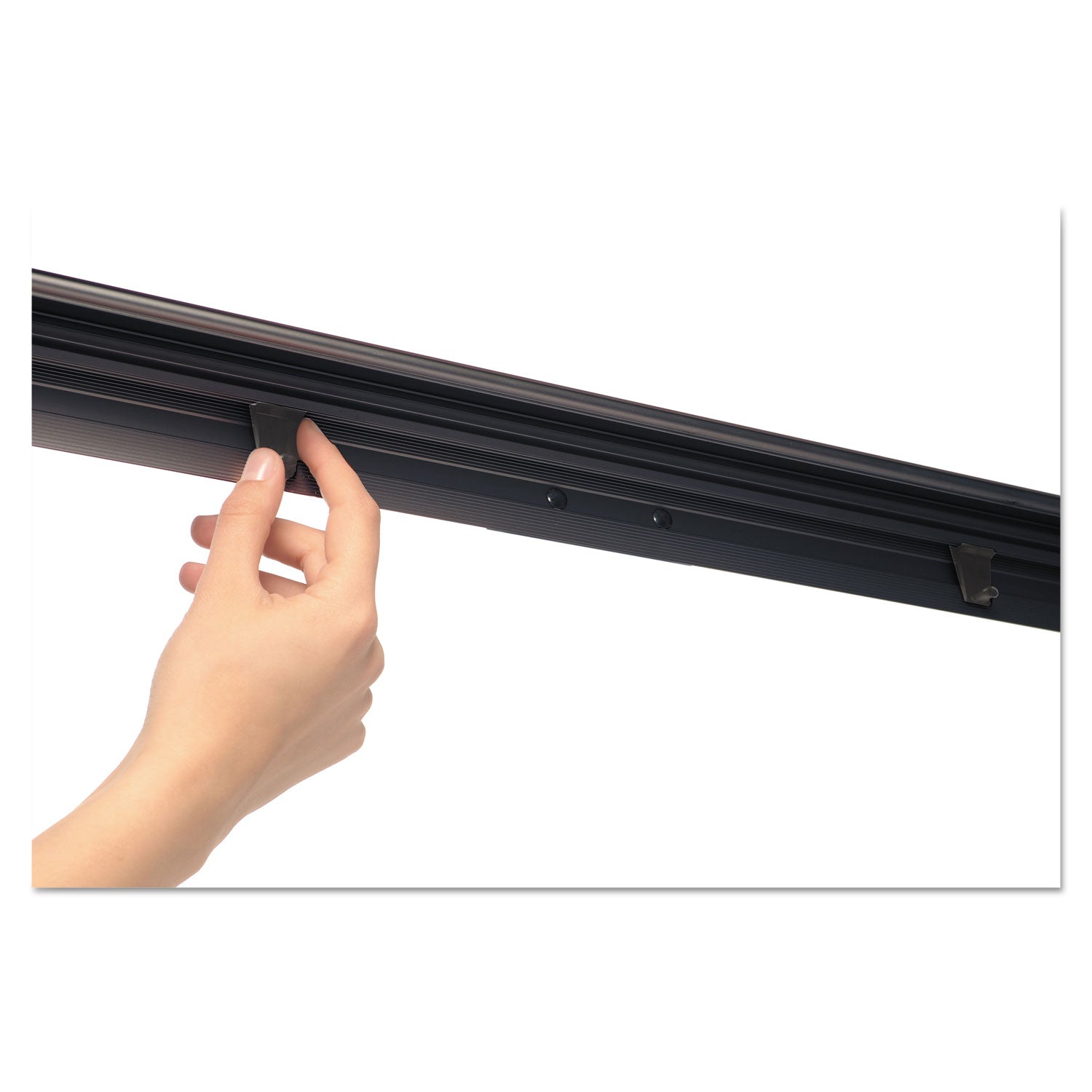 MasterVision® Basic Tripod Melamine Presentation Easel, 22.5" x 42", White Surface, Black Plastic/Steel Frame