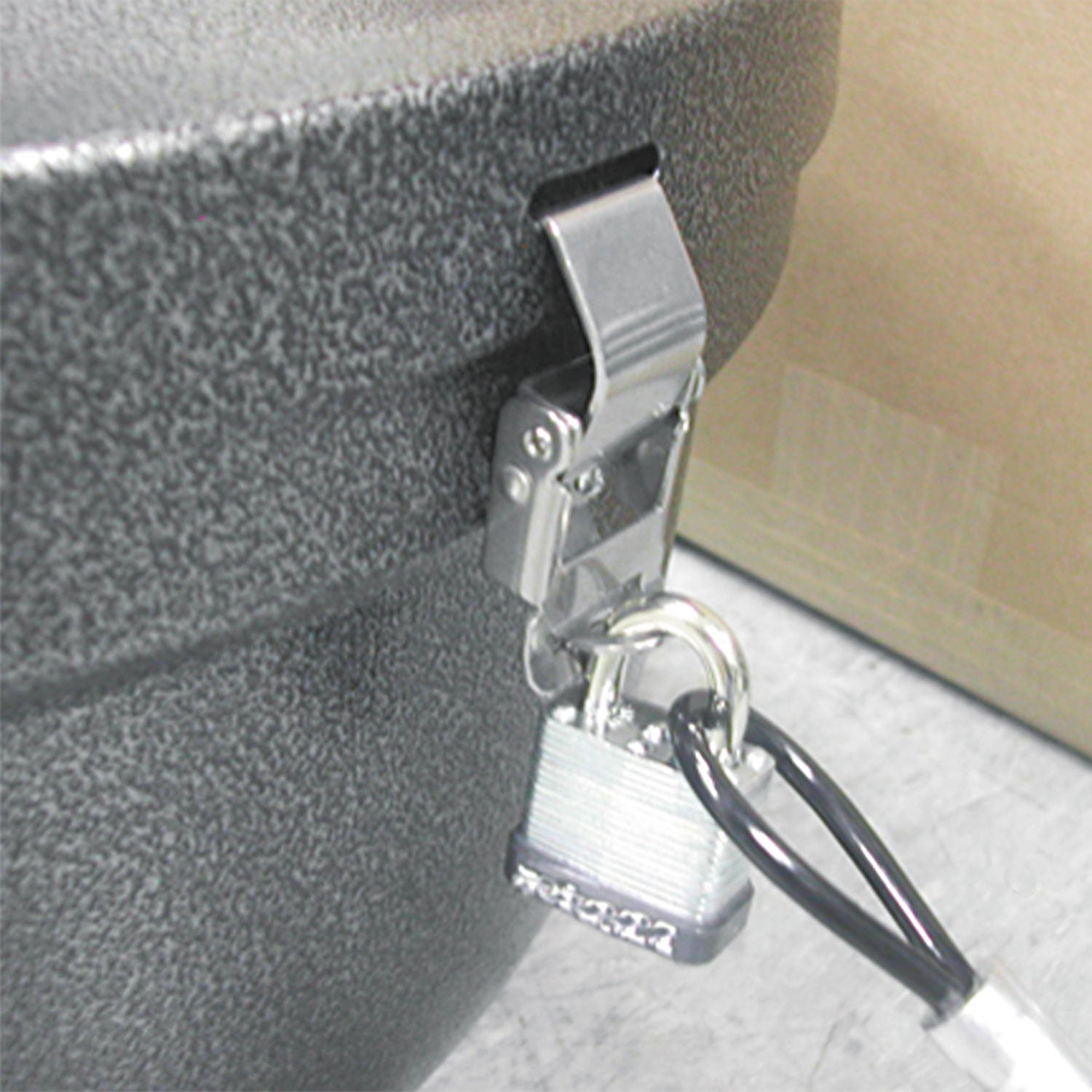 Ex-Cell Smokers' Oasis Lock Kit, 48" Plastic-Coated Steel Cable with Lock/Key