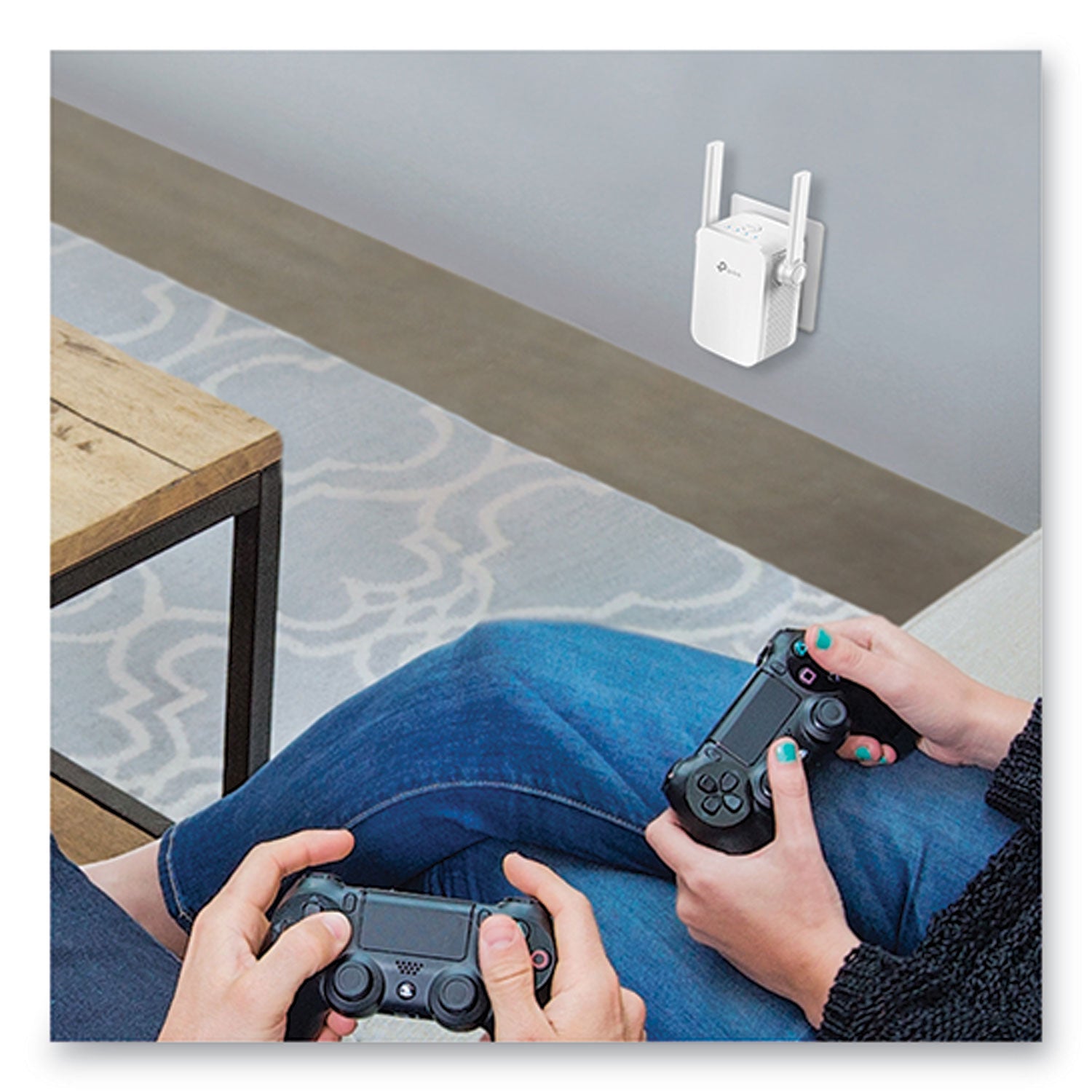 TP-Link Re205 Ac750 Wi-Fi Range Extender, 1 Port, Dual-Band 2.4 Ghz/5 Ghz