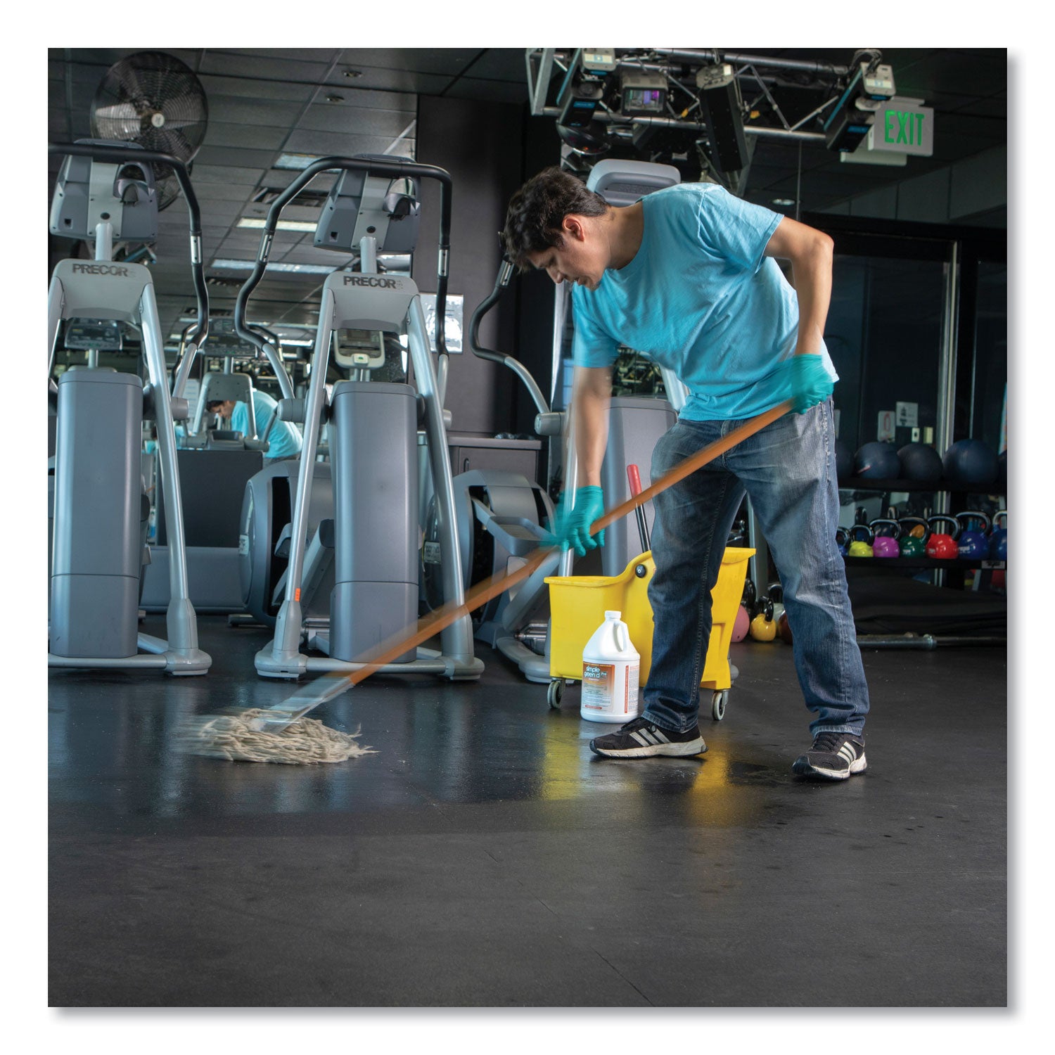 Simple Green® D Pro 3 Plus Antibacterial Concentrate, Herbal, 1 Gal Bottle, 6/carton