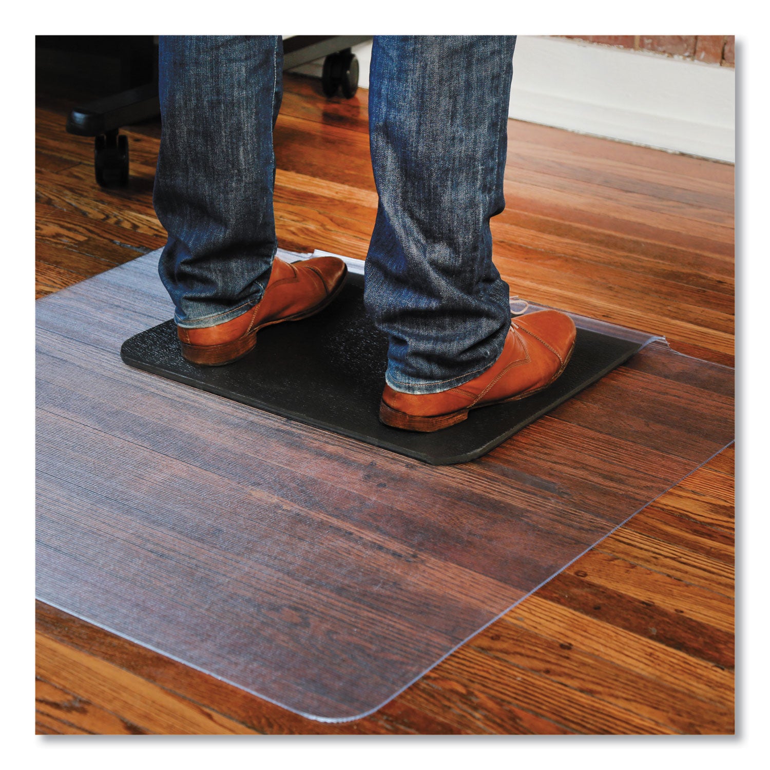 ES Robbins® Sit Or Stand Mat For Carpet Or Hard Floors, 36 X 53 With Lip, Clear/black
