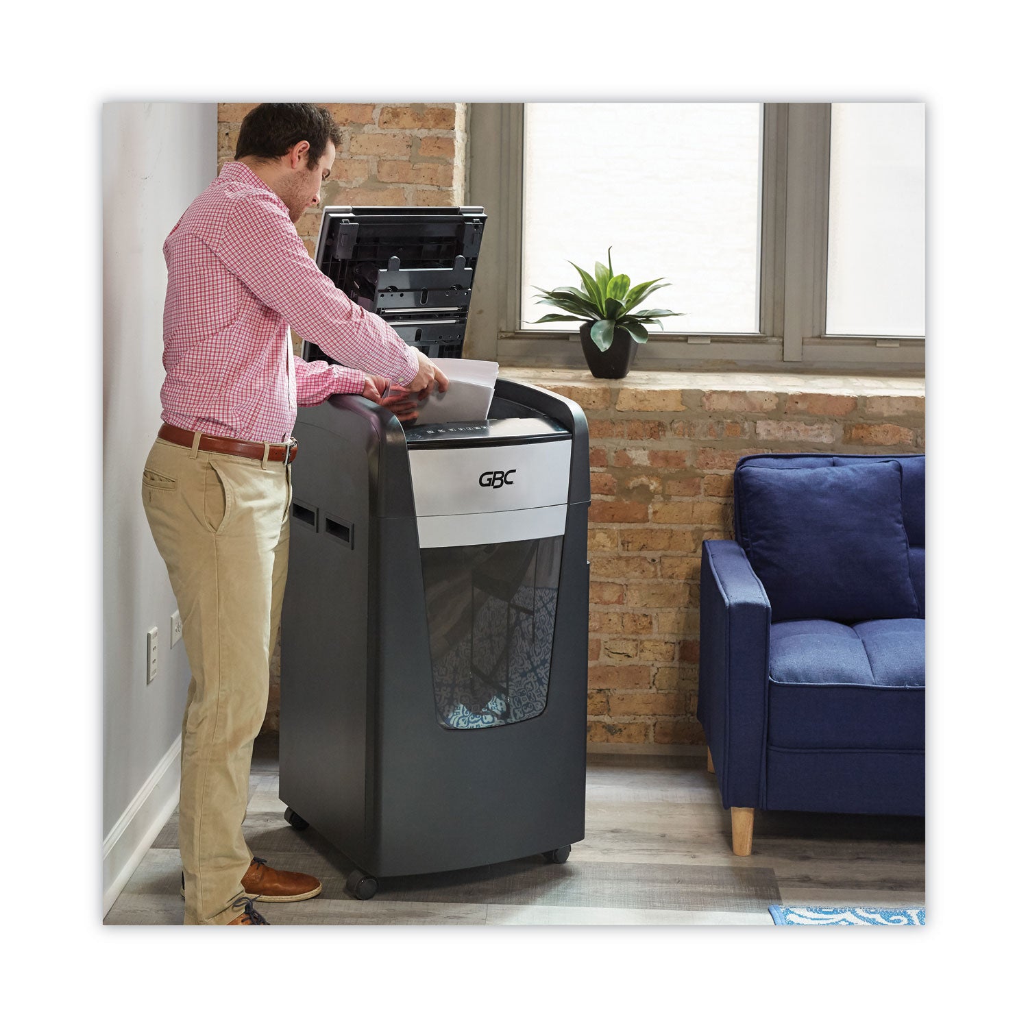 GBC® Autofeed+ 600X Super Cross-Cut Office Shredder, 600 Auto/15 Manual Sheet Capacity