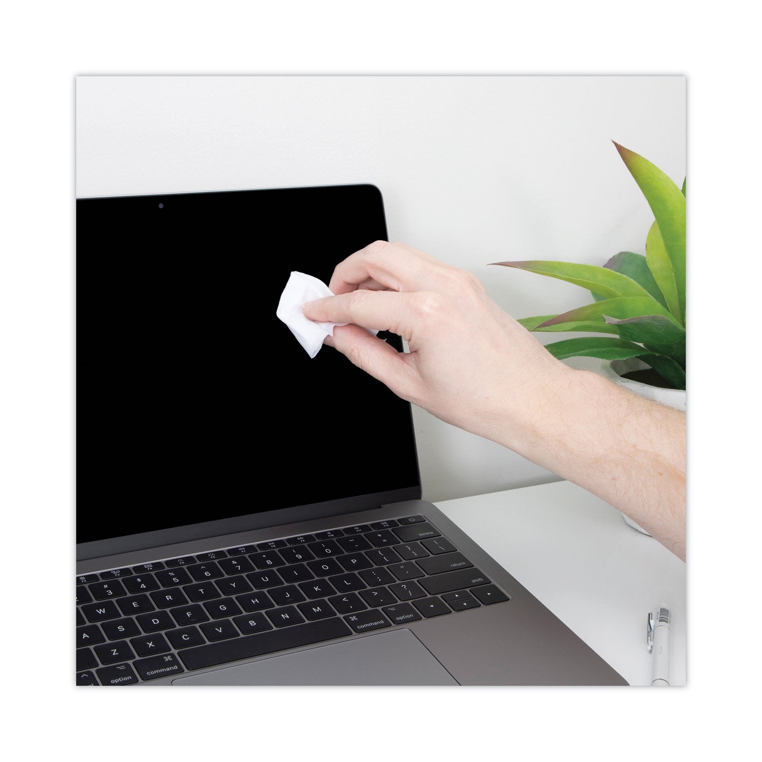 Read Right® OneStep Screen Cleaner, 5 x 5, Unscented, 24/Box