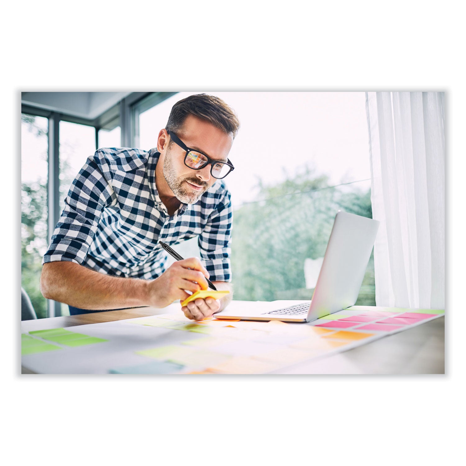 uniball® 207 Plus+ Gel Pen, Retractable, Medium 0.7 mm, Black Ink, Black Barrel, Dozen