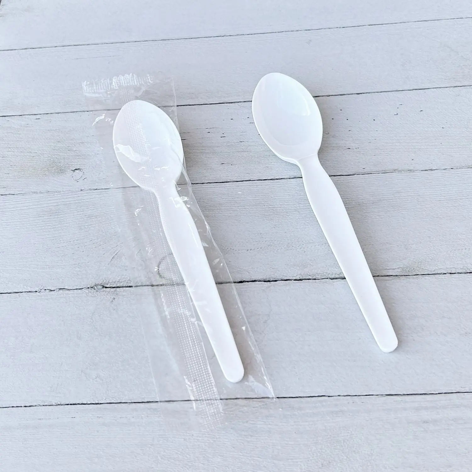 Heavyweight Wrapped Polystyrene Cutlery, Soup Spoon, White, 1,000/Carton Boardwalk® Flipcost