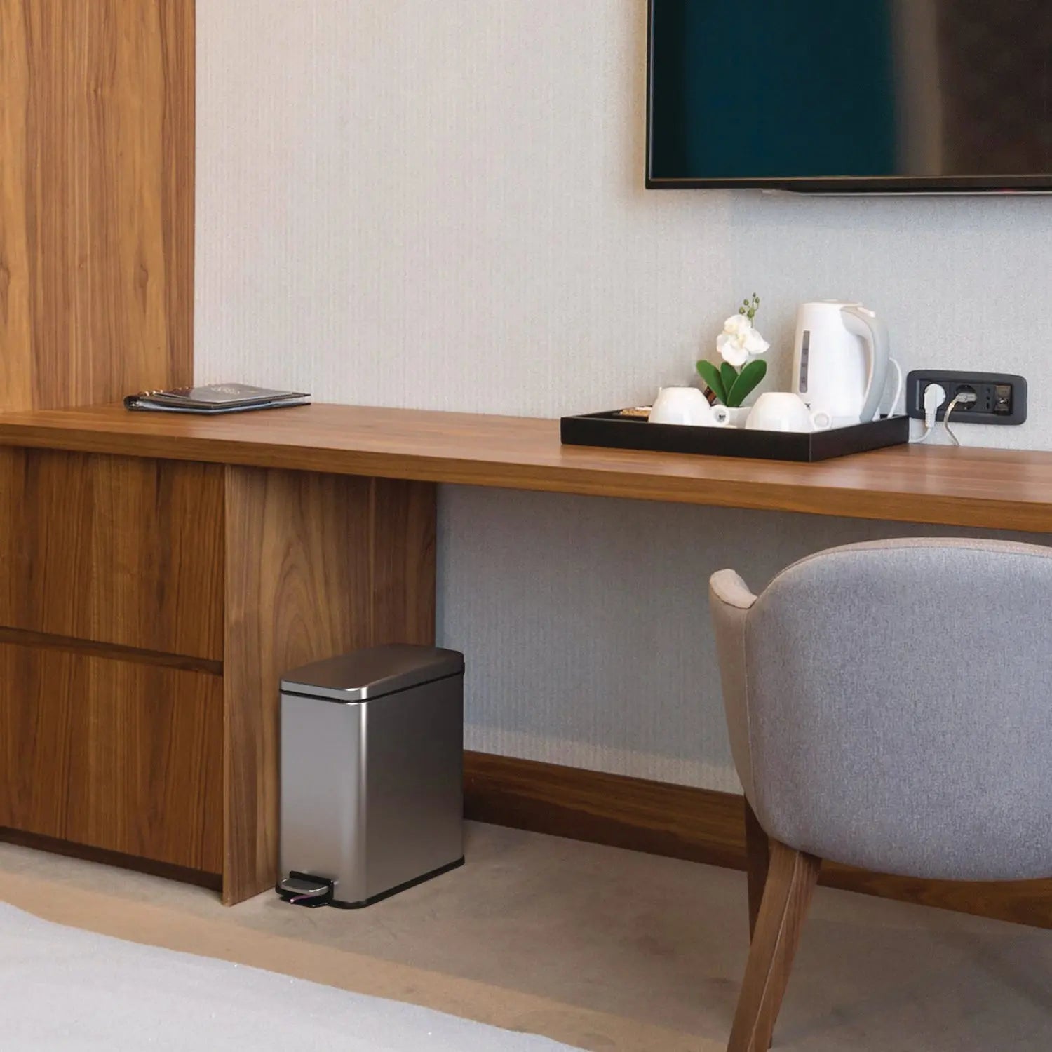 Step Pedal Trash Can, 3 gal, Plastic/Stainless Steel, Silver HLS Commercial® Flipcost